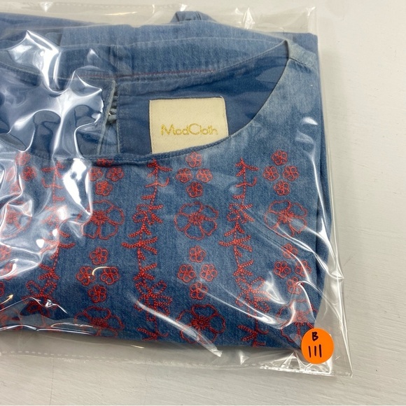 ModCloth Women’s Denim Short Sleeve Embroidered Chest Fully Lined Mini Dress Sm - Picture 14 of 14